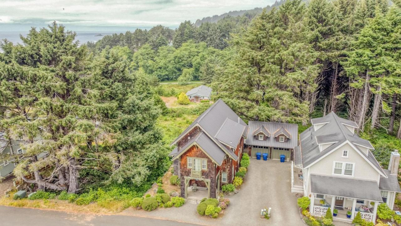 Cascade Cottage Lincoln City Exterior foto